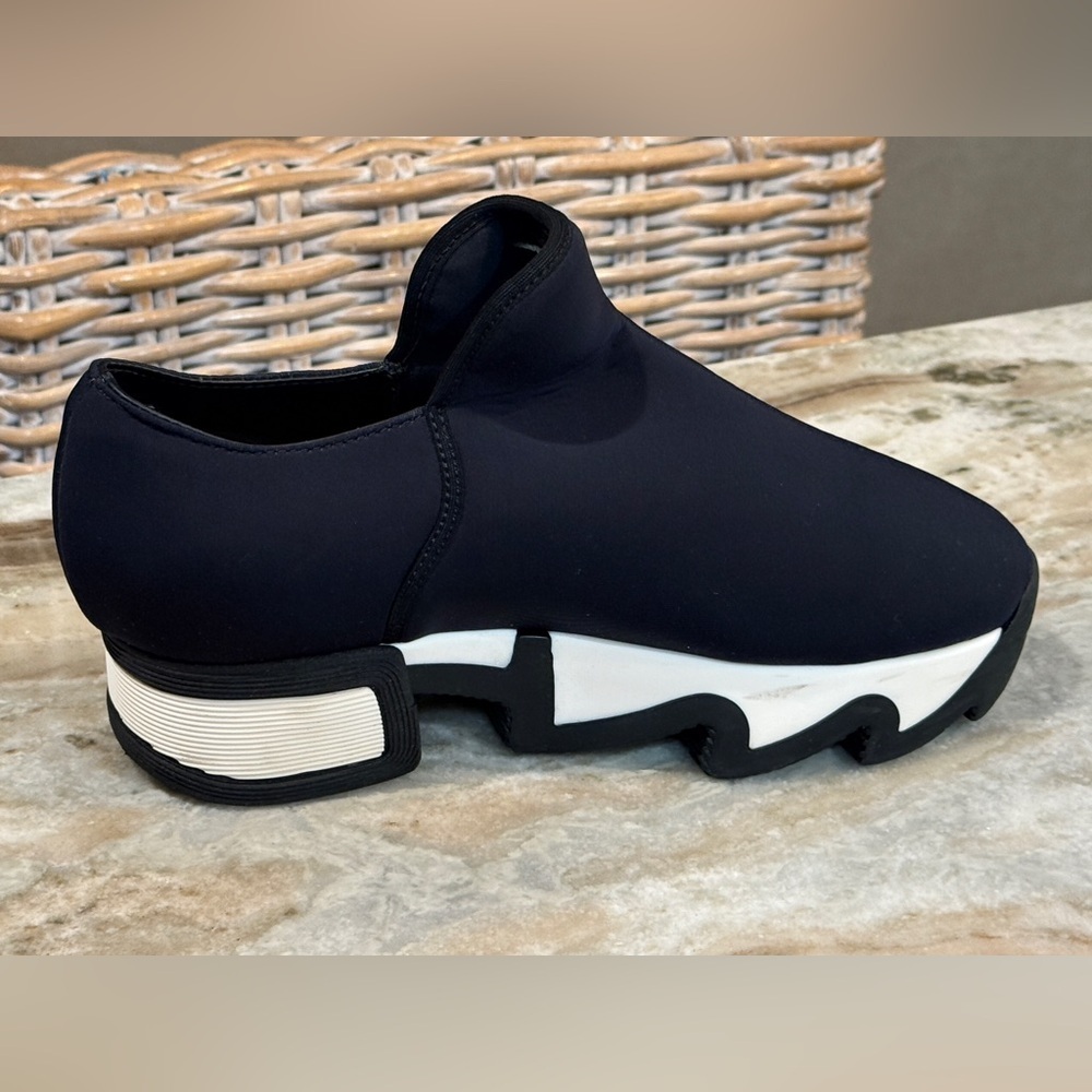 Women’s iRi WES I Black Outline Low Top Sneaker- Size 37.5 - Picture 8 of 14